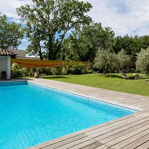 https://best-western-hotel-du-lavarin.fr-provencehotel.com